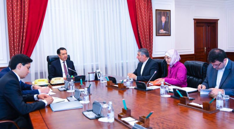 B. Saǵyntaev Iran elshisimen saýda-ekonomıkalyq yntymaqtastyqty keńeıtý keleshegin talqylady