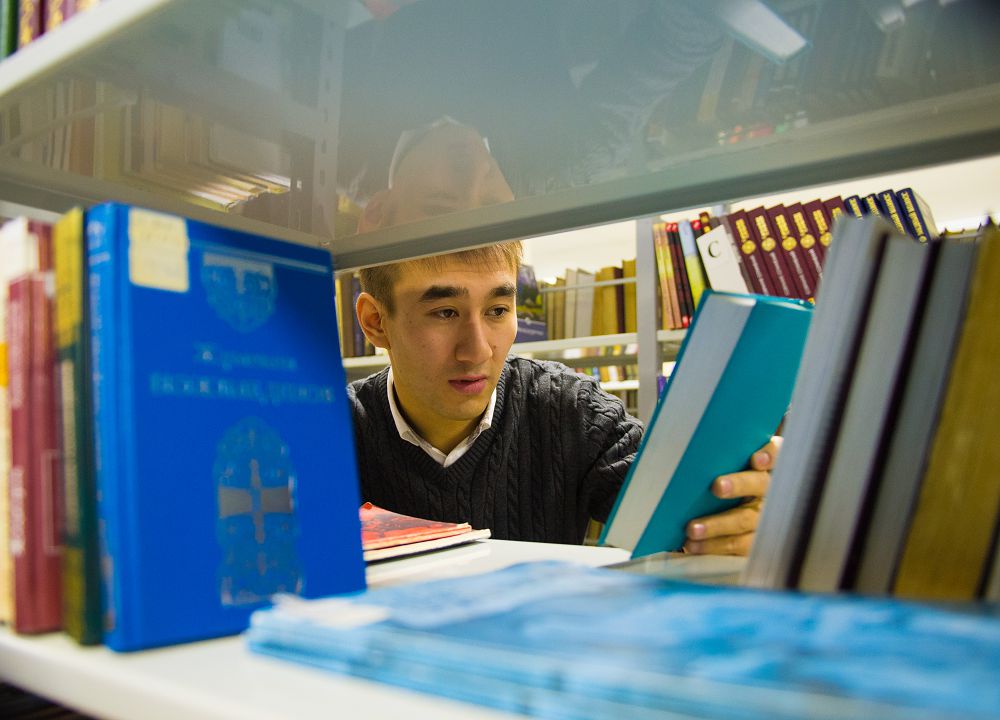 Tildi meńgergen tórge shyǵady