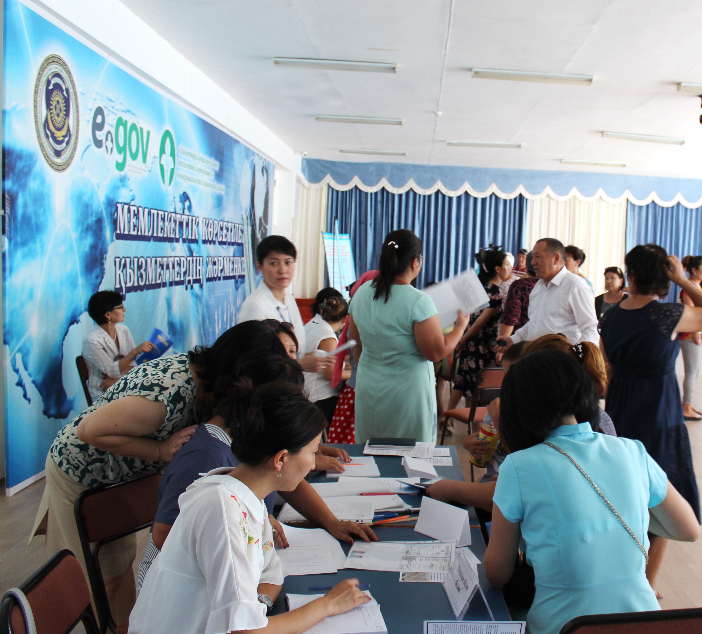 Qyzylordada memlekettik kórsetiletin qyzmetter jármeńkesi ótkizildi