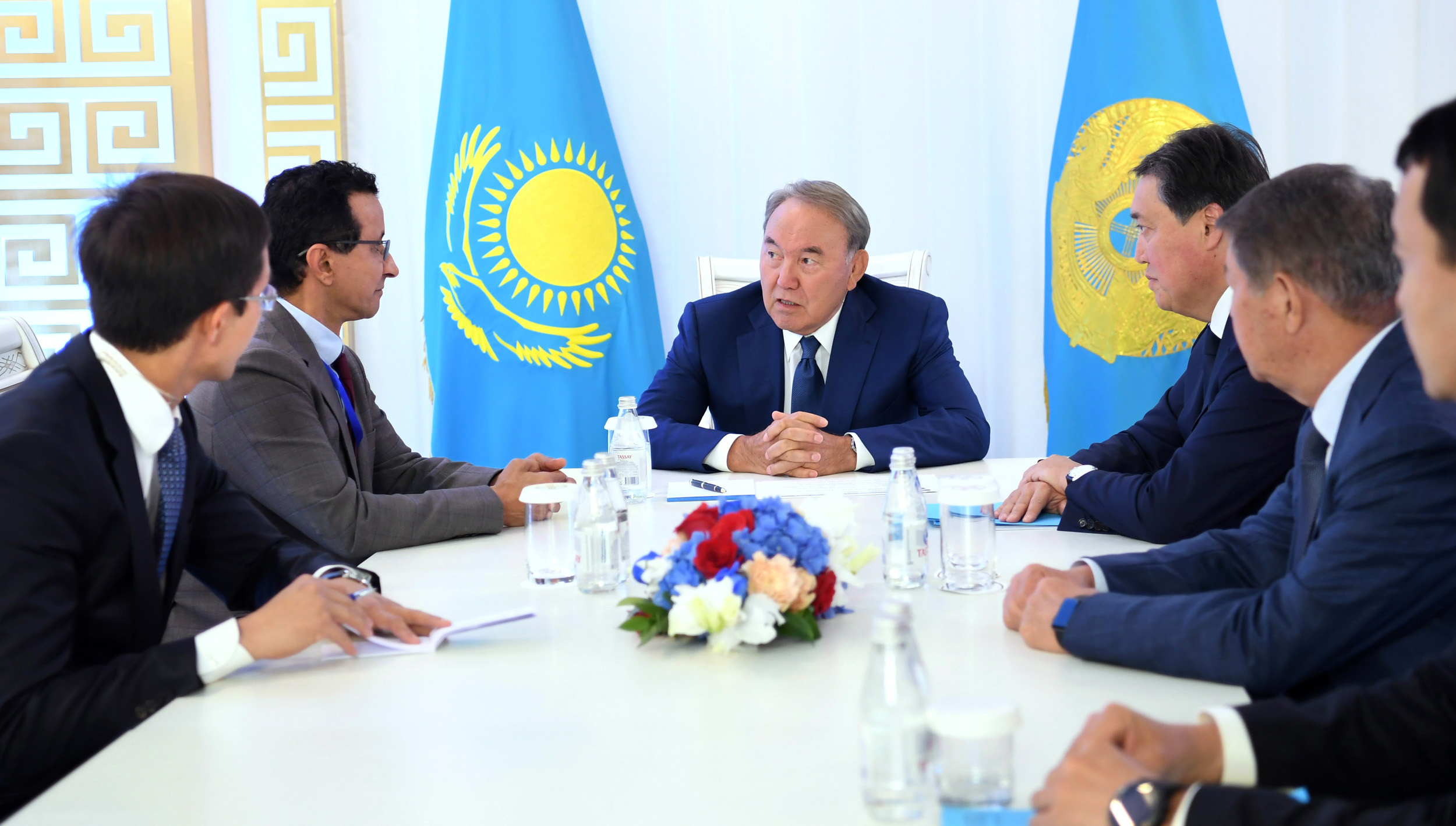 Qazaqstan Prezıdenti «DP World» kompanııasy basqarmasynyń tóraǵasymen kezdesti