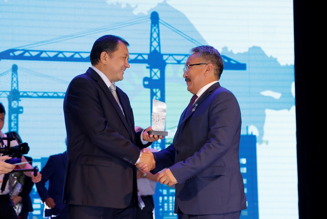 Atyraý oblysynda qurylys salasynyń úzdikterine qurmet kórsetildi