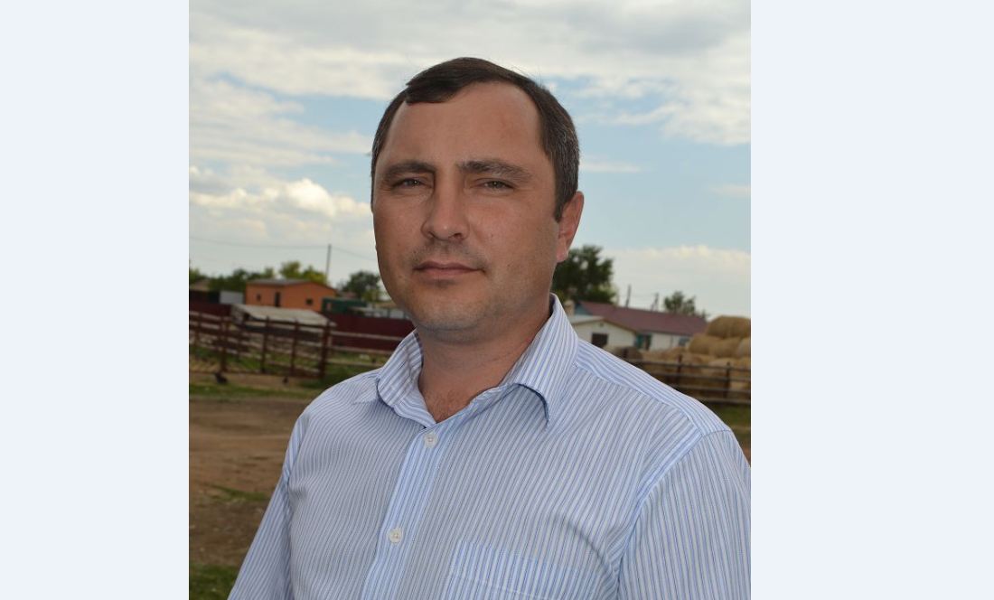 El men jerdi qadirleýdi ónerimen uqtyryp júrgen Aleksandr