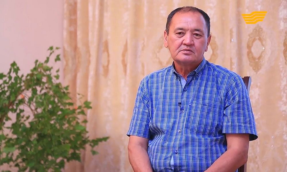 90 úı salyp, týǵan aýylyn túletken