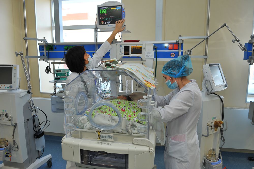 Balalar neırohırýrgııasyna basymdyq berilýde