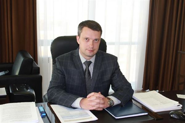 «SK-Farmasııa» kompanııasynyń eks basshysy Maksım Kasatkındi úı qamaqta ustaý merzimi uzartyldy