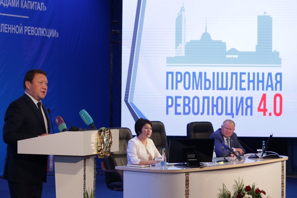 Soltústik Qazaqstanda mektepke 22 mıllıon teńgeniń sertıfıkaty tabys etildi