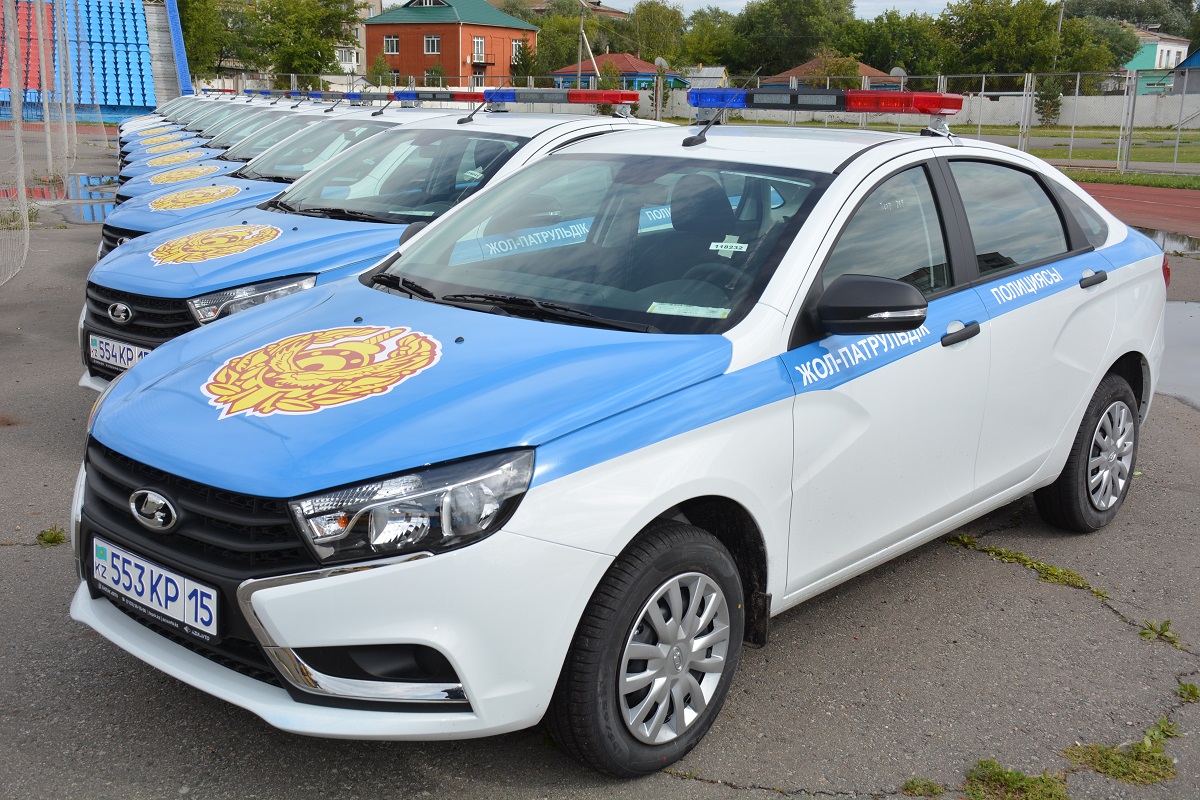 Soltústik Qazaqstan polıseılerine 11 qyzmettik kólik berildi