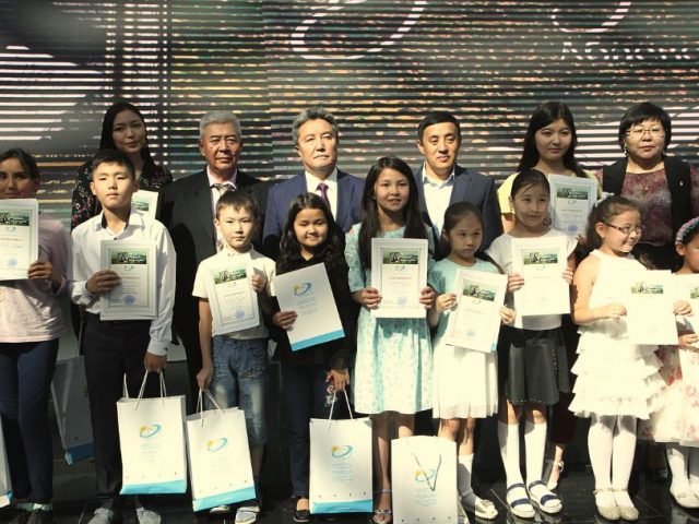 «II Abaı oqýlary» ádebıet saıysynyń jeńimpazdary marapattaldy