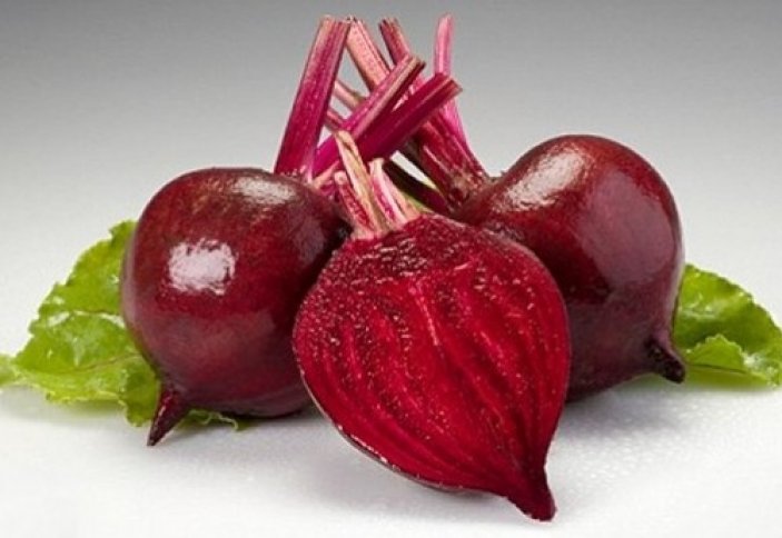 Qyzylaǵashtyń qyzylshasy álemdik sapaǵa laıyq qant ónimin beredi