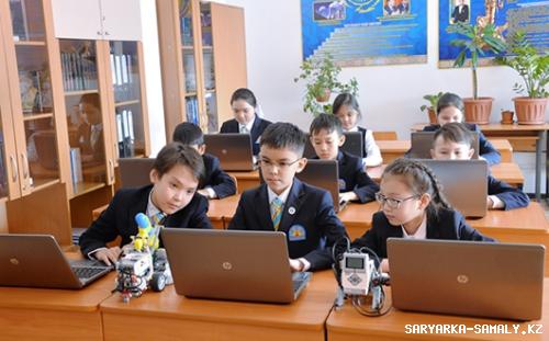 Jyldyń sońyna deıin Aqtóbe oblysyndaǵy barlyq mektepter joǵary jyldamdyqty ınternetpen qamtylady
