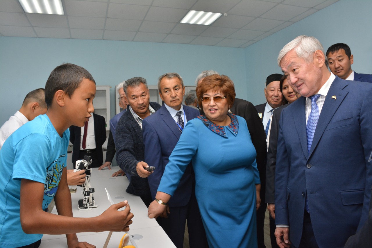 Aqtóbe oblysynda shyǵarmashylyq akademııa ashyldy