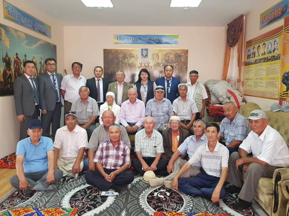 Qaraqııalyq qarttar jemqorlarmen kúreske atsalyspaq