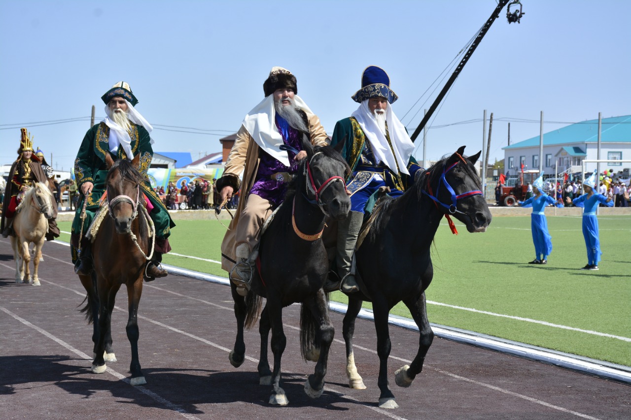 Aqtóbe oblysynyń Baıǵanın aýdany qurylǵanyna 90 jyldyǵyn atap ótýde