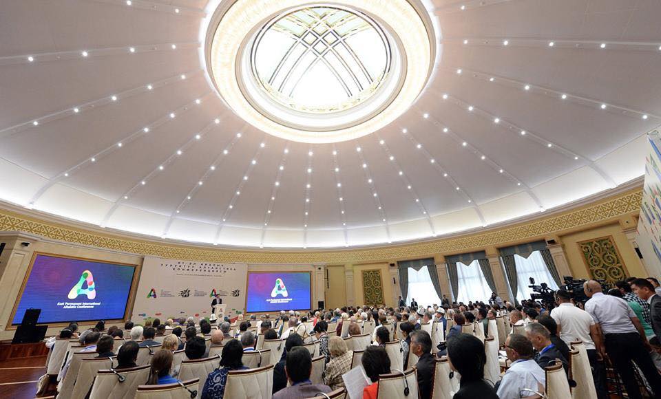 Bishkekte Altaı órkenıetine qatysty konferensııa ótip jatyr 