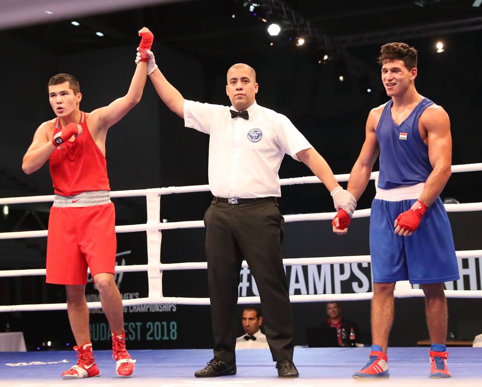 Búgin boksshylardyń jartylaı fınaldyq saıystary ótedi