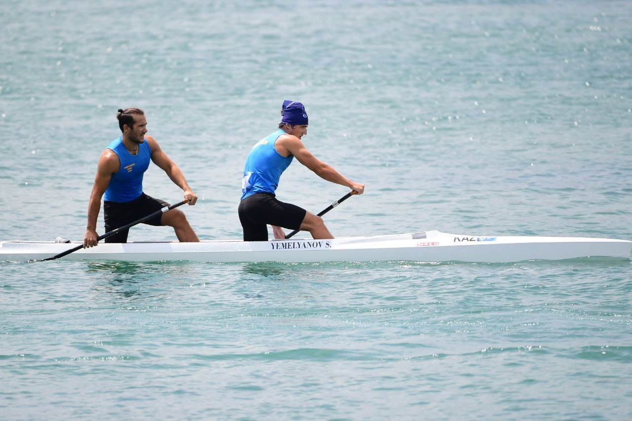 Kanoeshiler búgingi kúnniń úshinshi medalin qorjynǵa saldy