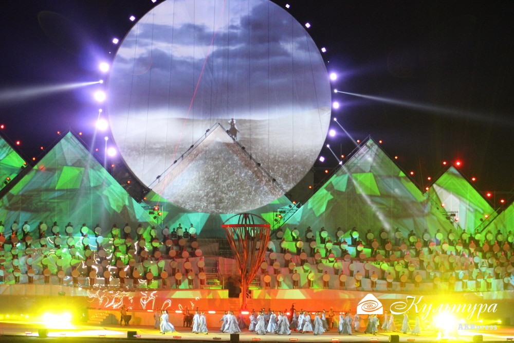 S.Jeenbekov: Qazaqstan Prezıdentiniń ashylý saltanatyna qatysýy zor qýanysh