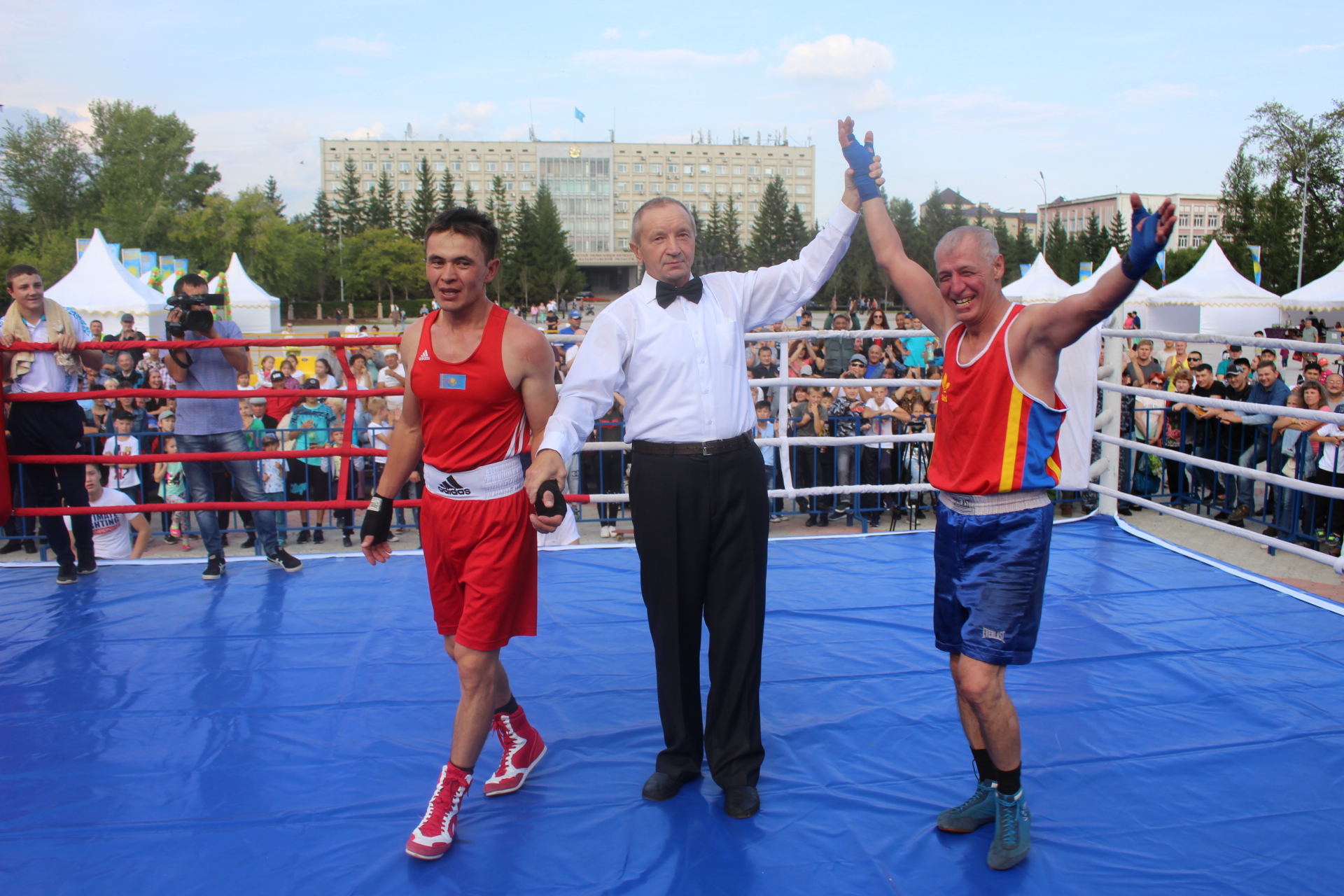 Soltústik Qazaqstanda bokstan «Rıng koroli» halyqaralyq týrnıri ótti