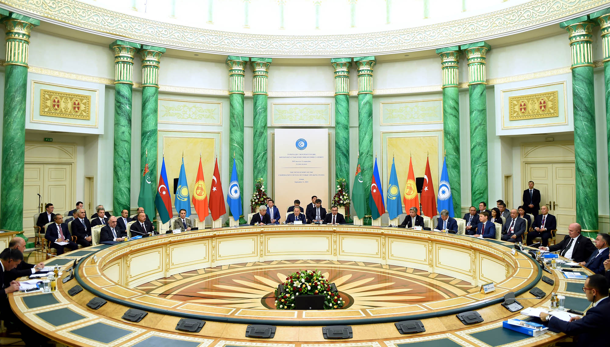 Vengrııa Túrki keńesine baqylaýshy memleket mártebesine ıe bolady