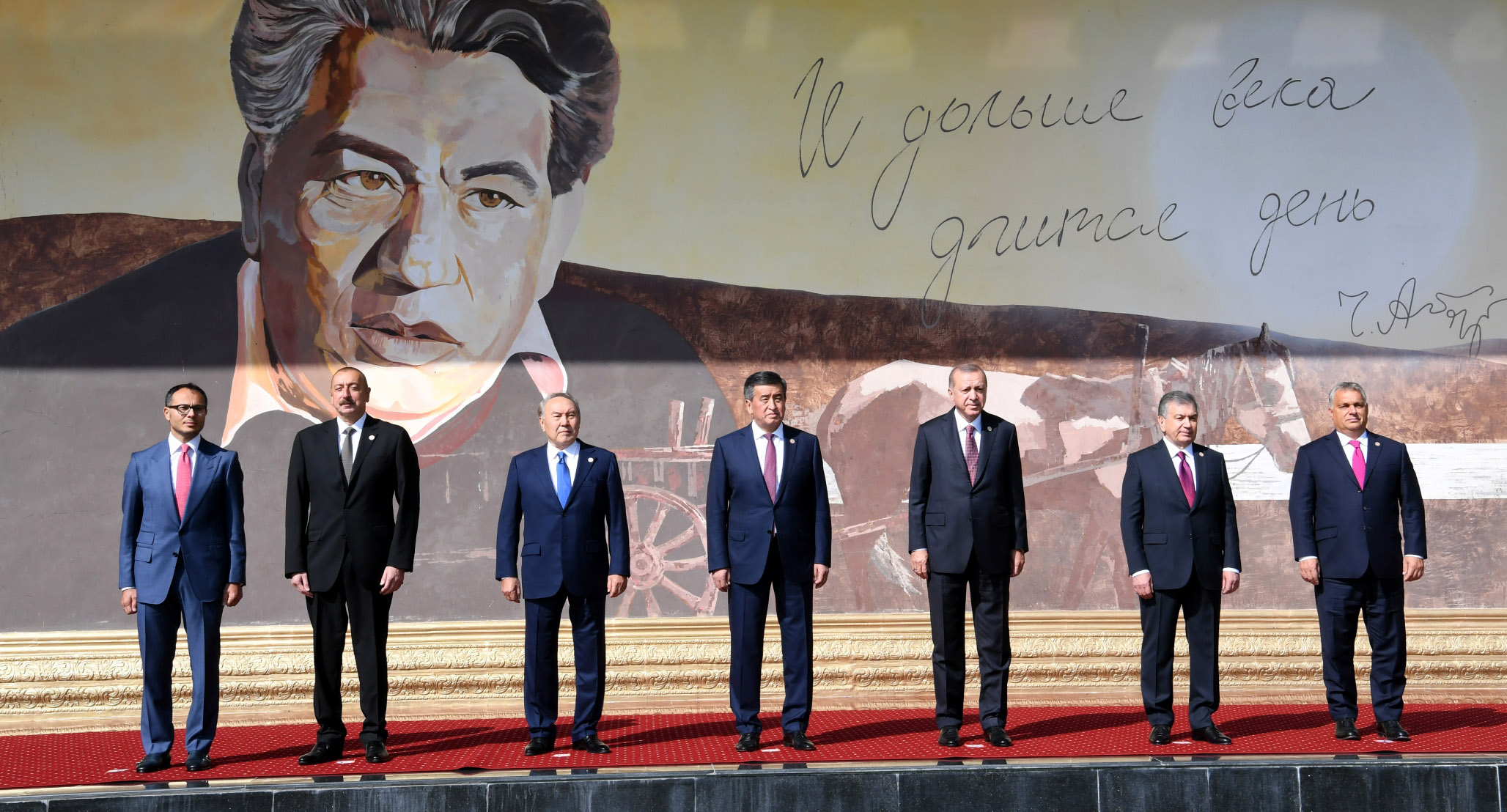 Elbasy Túrki keńesiniń tóraǵalyǵyn Sooronbaı Jeenbekovke tabystady