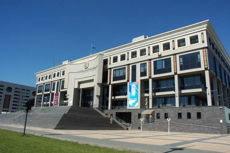 Bir-birimizden úırenerimiz kóp