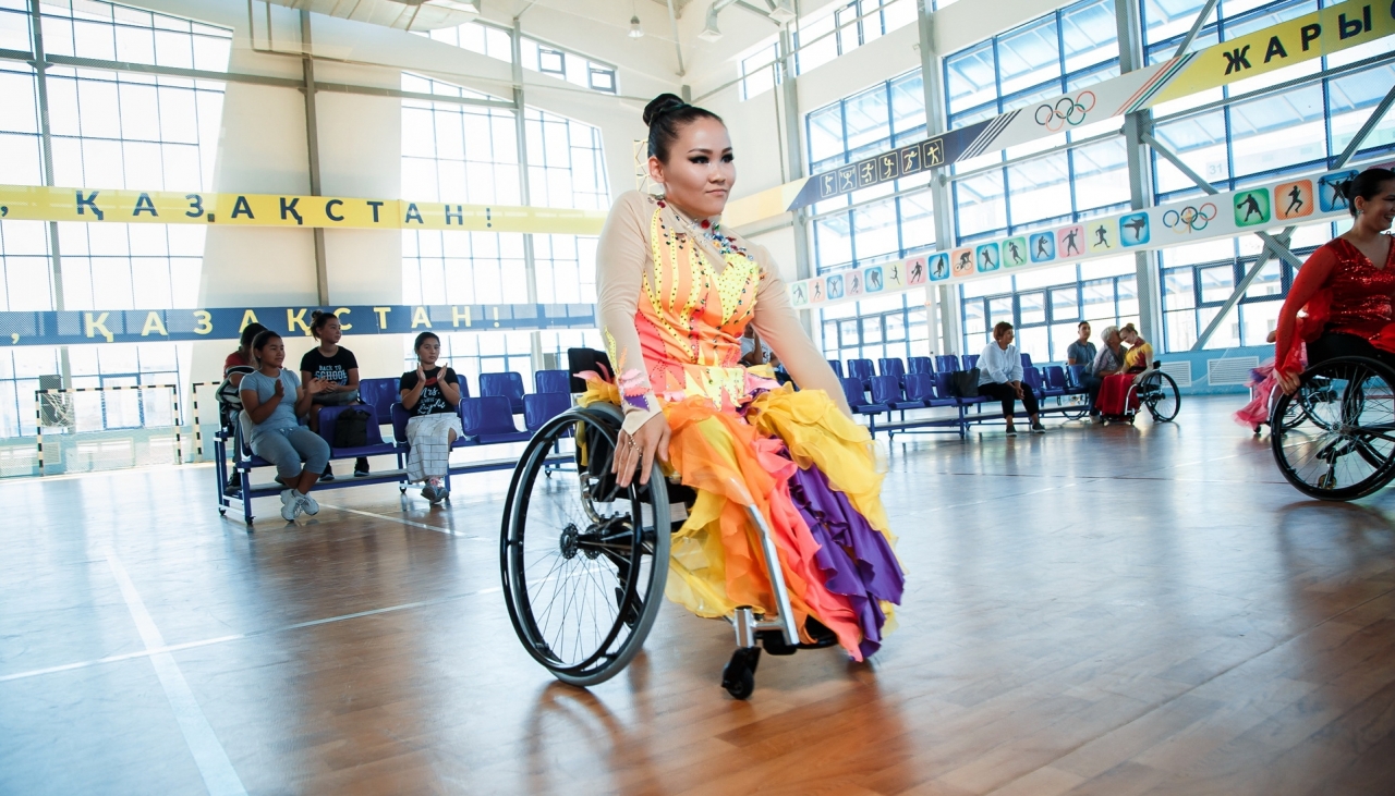 Qaraǵandy turǵyny respýblıkalyq arbadaǵy bı týrnırinde altyn medal utyp aldy