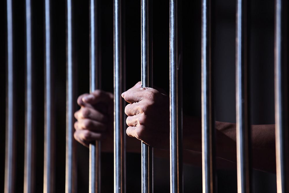 Sottalǵandar adamı qarym-qatynasqa zárý bolmaýy tıis
