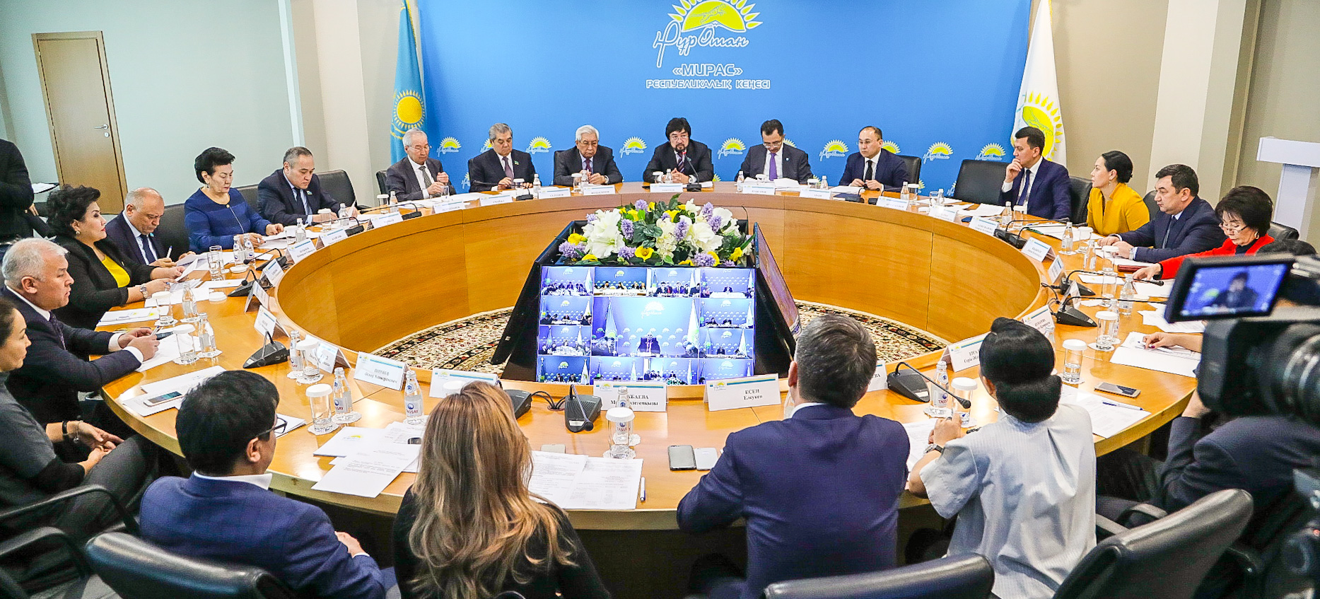 Ǵylym granttaryn bólý jaıy qaraldy