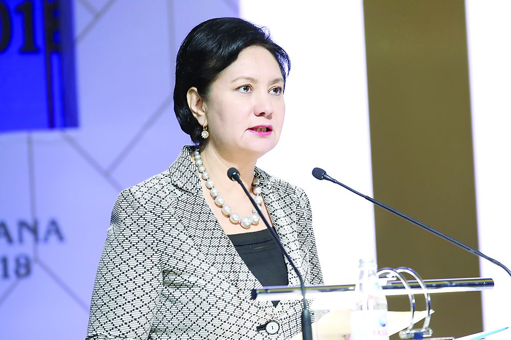 Memlekettik hatshy «Qazaqstan qoǵamyn jańǵyrtý úderisindegi otbasynyń róli» atty jıynǵa qatysty