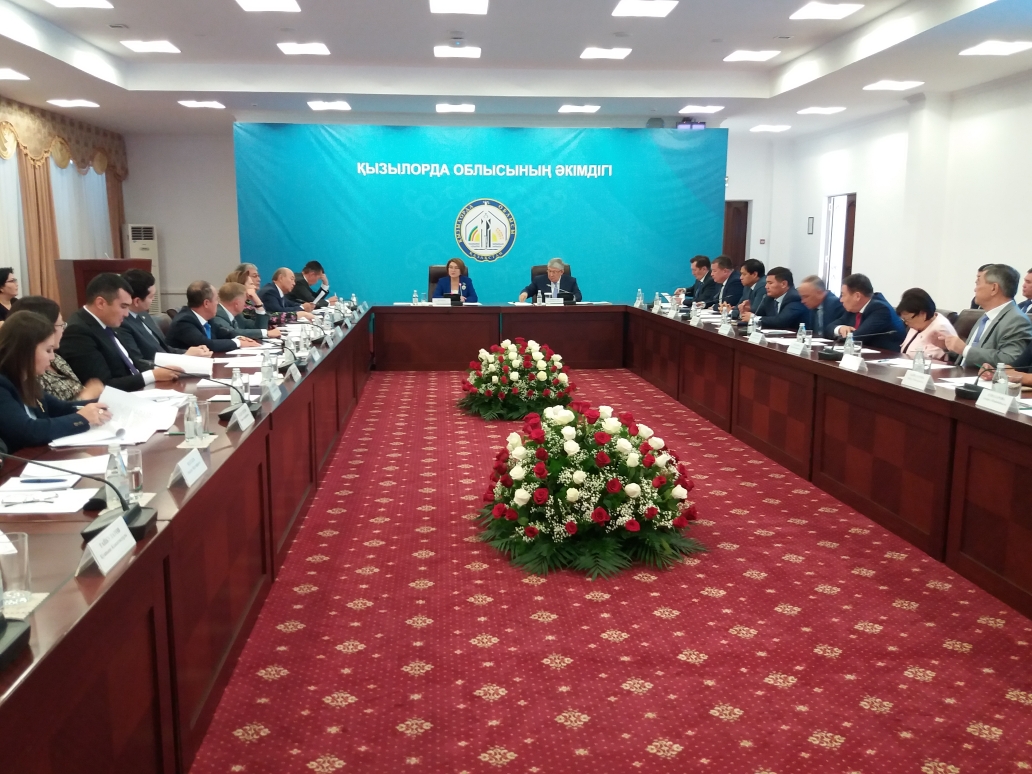 Cenatorlar Qyzylorda oblysynda kóshpeli otyrys ótkizdi