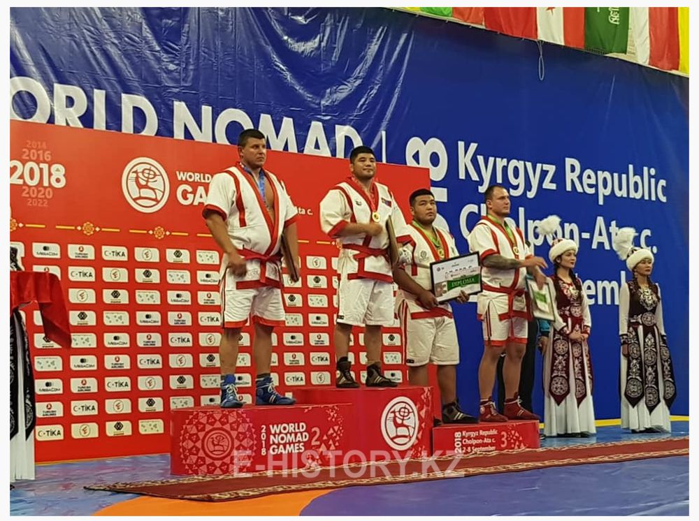 Túrki dúnıesiniń túıe balýany