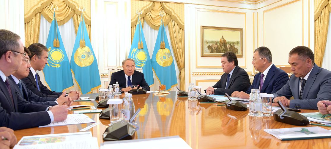 Qazaqstan Prezıdenti Túrkistan qalasyn damytý jóninde keńes ótkizdi