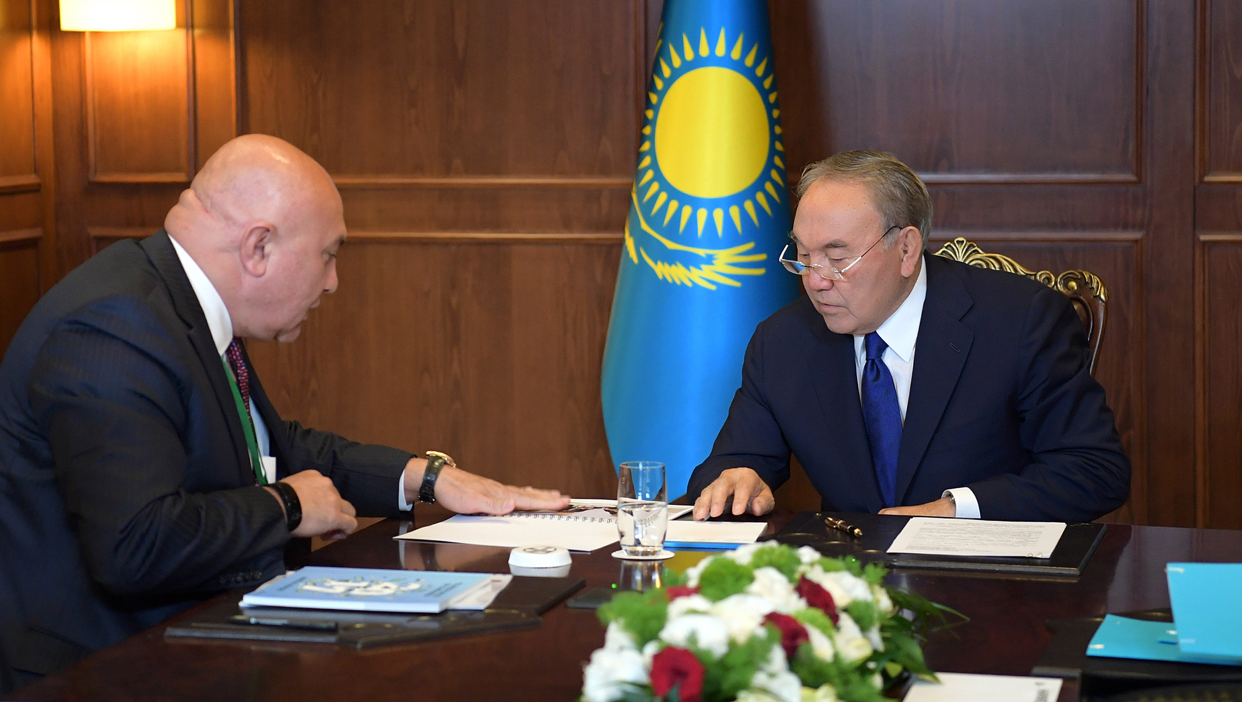 Elbasy Túrkııa Respýblıkasynyń isker toptar ókilderimen kezdesý ótkizdi