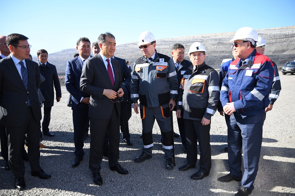 Baqytjan Saǵyntaev Ekibastuzdaǵy kómir ónerkásibi kásipornyna bardy