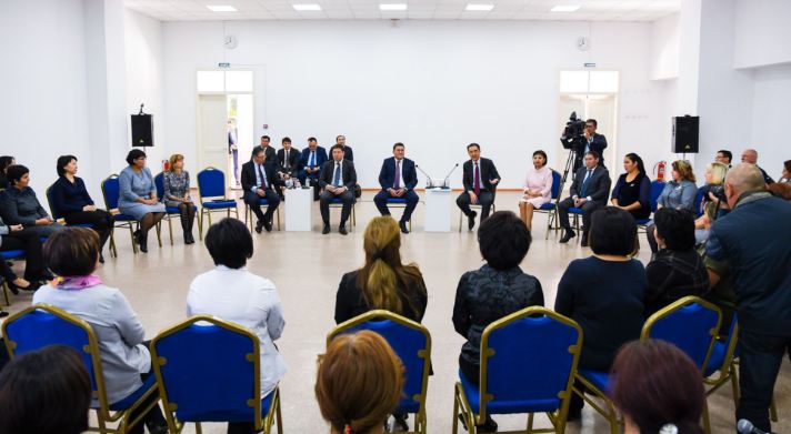 B. Saǵyntaev Pavlodar oblysyndaǵy bilim berý qyzmetteriniń sapasy týraly ata-analar komıtetiniń pikirin bildi