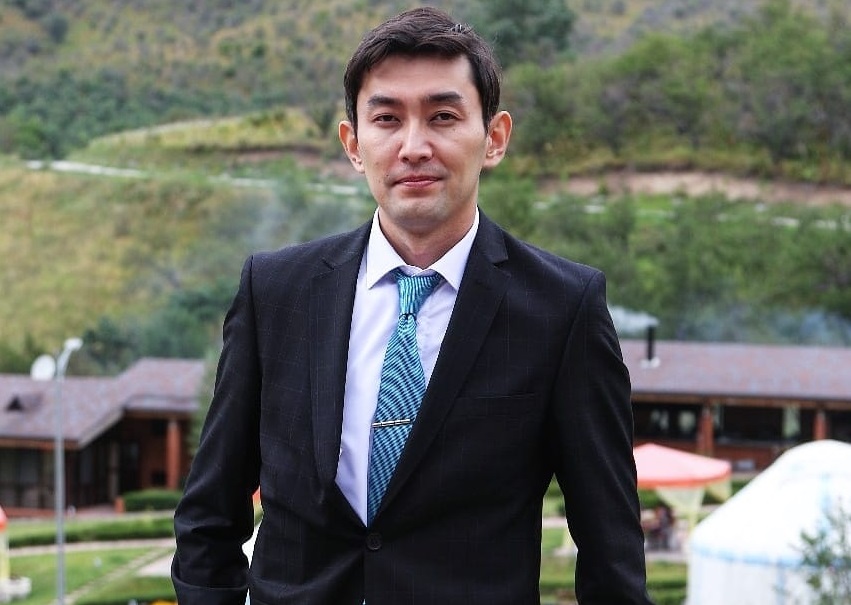 Respýblıkalyq jyr músháırasynda Mıras Asan bas júldeniń ıegeri atandy