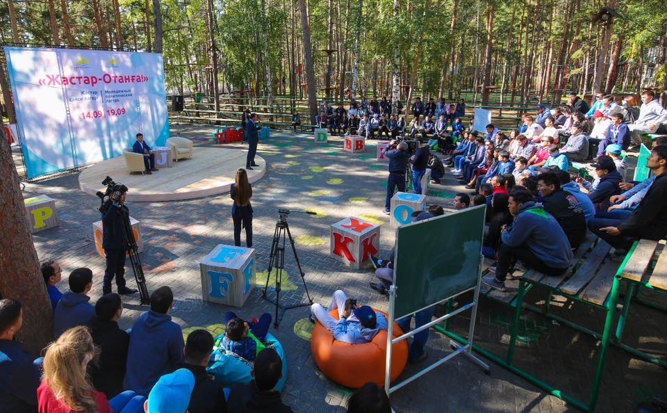 Elimizdiń jas lıderleri «Ulttyq patrıottyq aktine» qol qoıdy