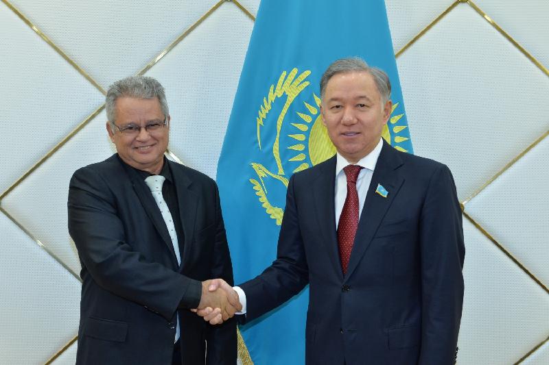 N.Nyǵmatýlın Qazaqstandaǵy Kýbanyń elshisin qabyldady