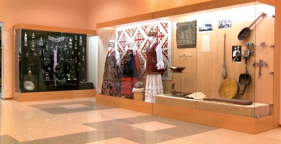 Qostanaı oblystyq tarıhı-ólketaný mýzeıinde 150 myńǵa jýyq qundy jádigerler bar