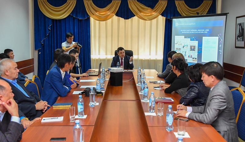 «Shyǵys Aqparat» redaksııa tynysymen tanysty