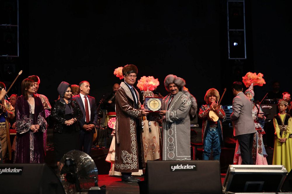 Ankarada «Ásem áýen» áýeledi