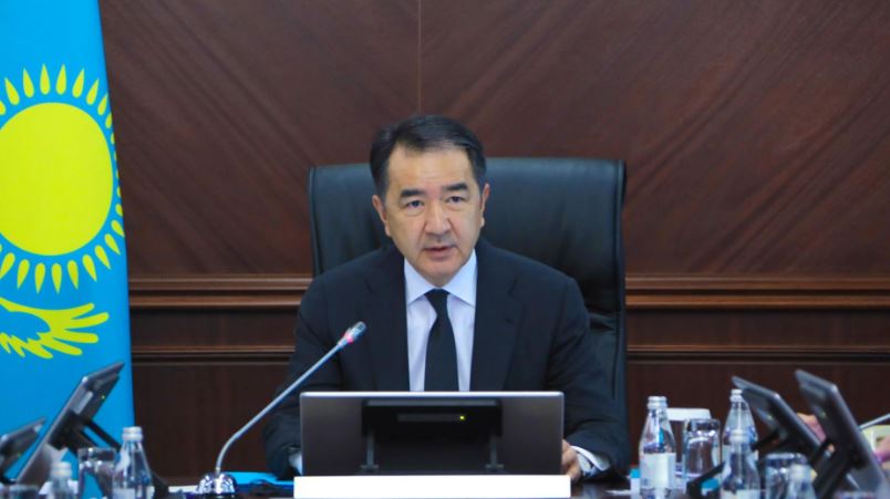 Baqytjan Saǵyntaev egin jınaý jumysyn ýaqytyly aıaqtaýdy tapsyrdy 