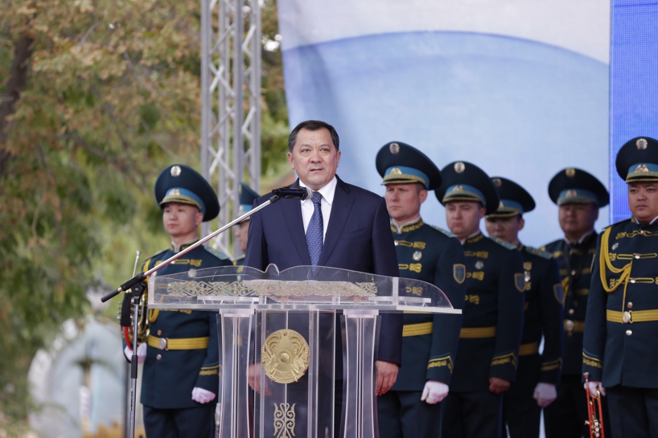 Atyraýǵa alǵash ret Elbasynyń kóshpeli kórmesi keldi