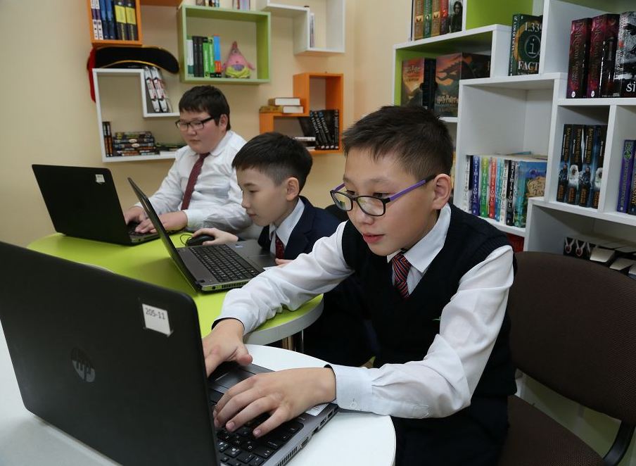 Ǵasyrdan astam tarıhy bar