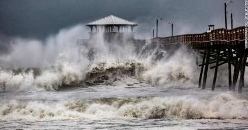 AQSh-taǵy «Florens» daýylynan zardap shegýshiler sany artty
