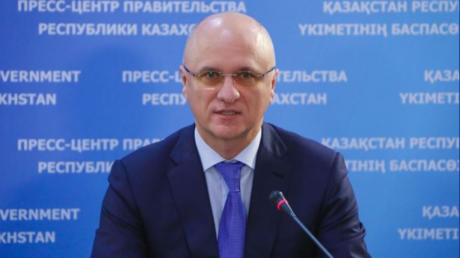 Búgin elimizde mashına jasaýshylarynyń VI forýmy bastaldy