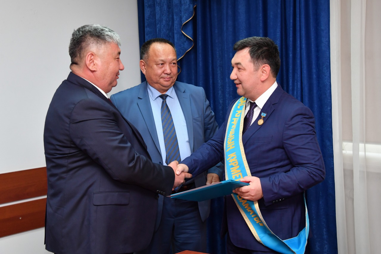 D.Qydyráli – Túlkibas aýdanynyń qurmetti azamaty