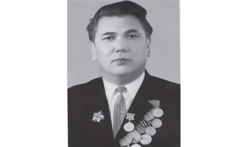 Ádebıettiń kemel tulǵasy