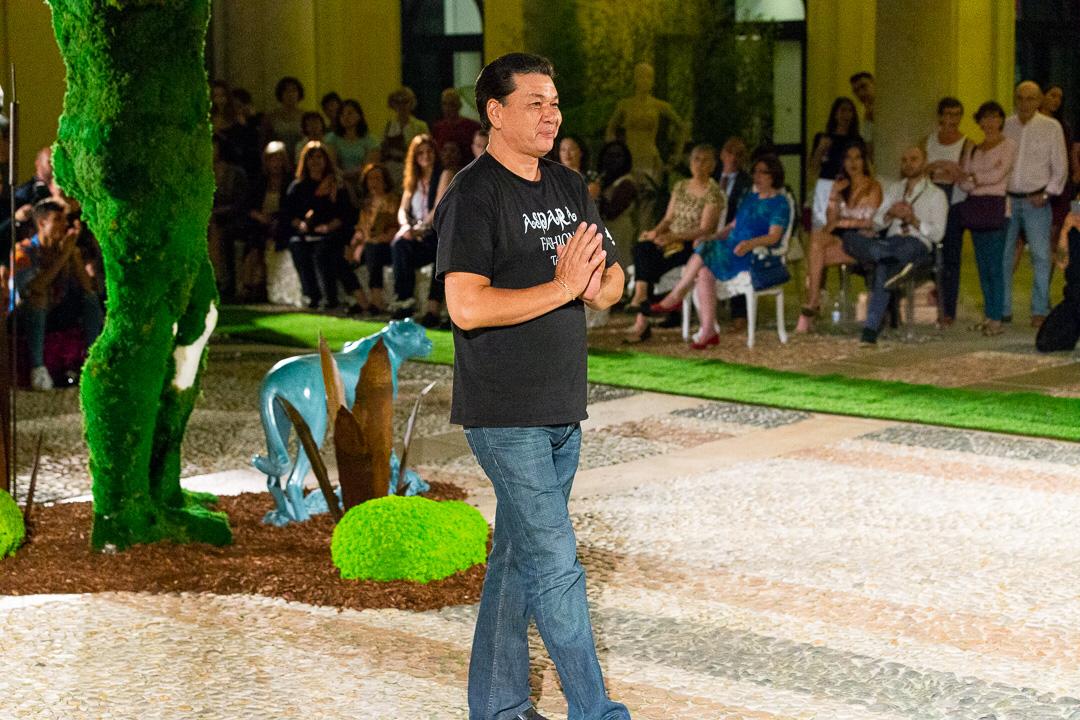 «Taraz perishteleri» Italııada