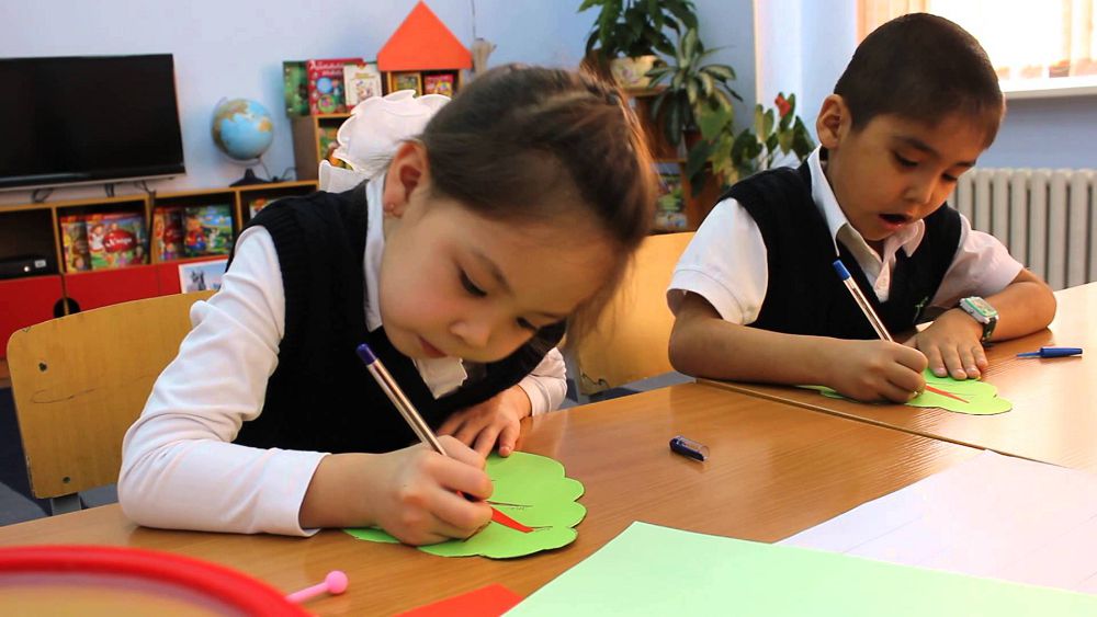 Árip tanymaıtyn baladan Afrıkany suraǵan...